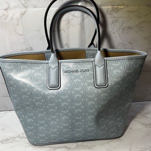 Michael Kors Jodie Small Logo Tote in Pale Ocean